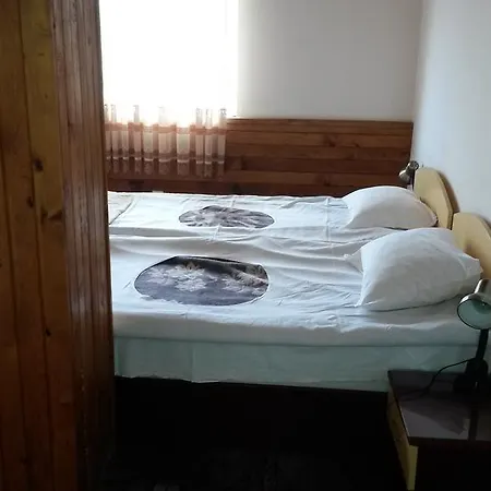 Къща за гости Lazuren Briag *