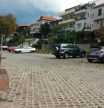 Lazuren Briag